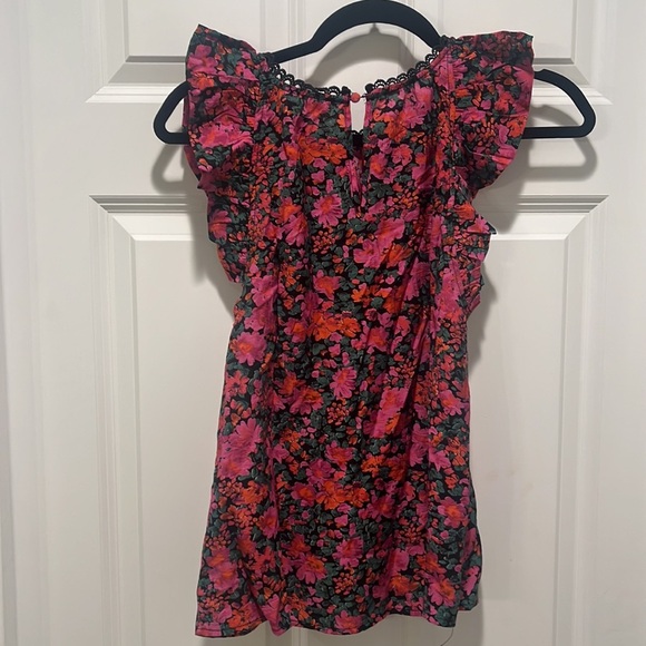 Mine NWOT Multicolored Floral FLUTTER Sleeve Blouse Top A-line cherry red M - Picture 8 of 10